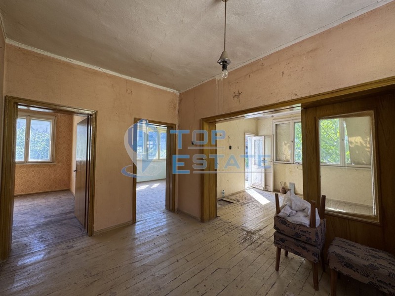 Продава ЕТАЖ ОТ КЪЩА, гр. Горна Оряховица, област Велико Търново, снимка 5 - Етаж от къща - 51810698