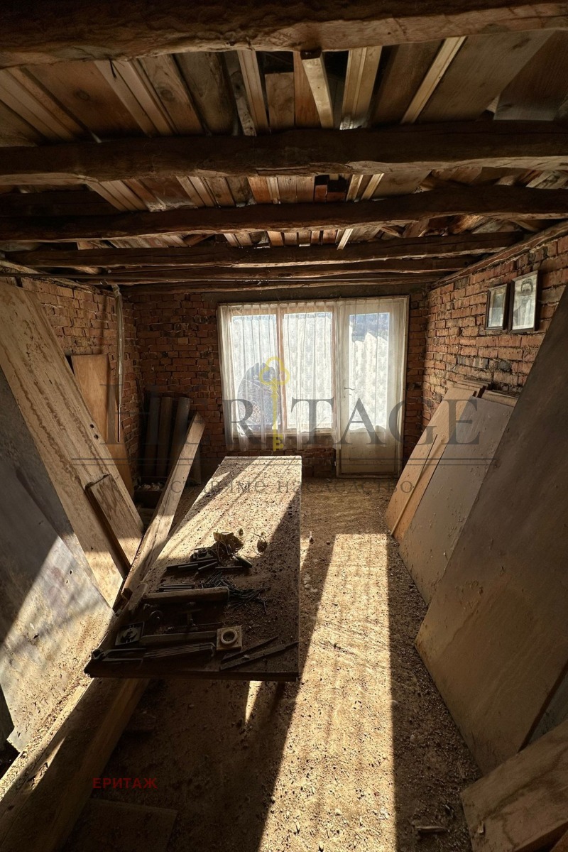 Продава КЪЩА, с. Горно Камарци, област София област, снимка 15 - Къщи - 52461932