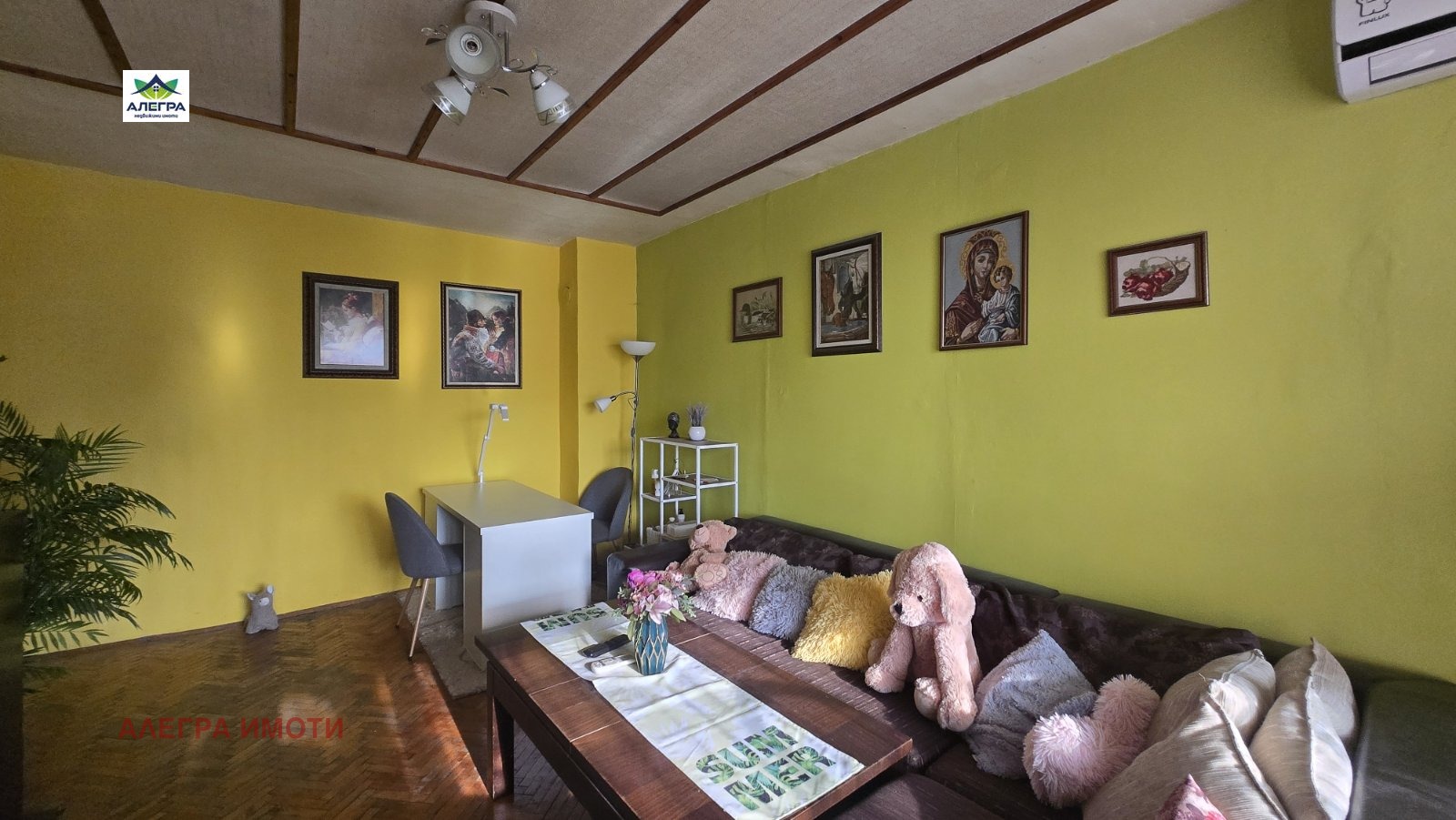 Продава 3-СТАЕН, гр. Пазарджик, Изток