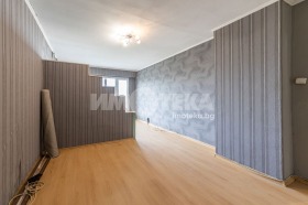 1 Schlafzimmer Mladost 1, Warna