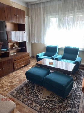 Продажба на тристайни апартаменти в град Стара Загора - изображение 2 