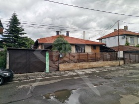 Casa Dolno Ezerovo, Burgas