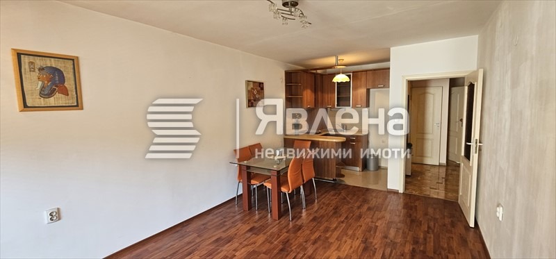 Продава 3-СТАЕН, гр. София, Оборище