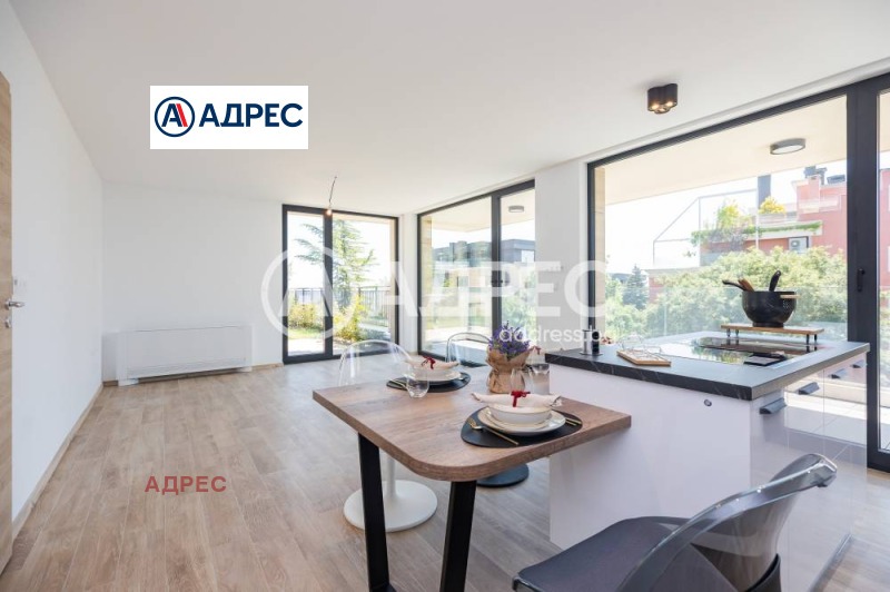 Продава МНОГОСТАЕН, гр. Варна, к.к. Св.Св. Константин и Елена, снимка 9 - Апартаменти - 53172958