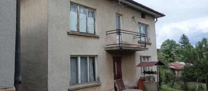 Продава  Къща, област София, с. Вакарел • 70 000 EUR • ID 28536064 — holmes.bg - [1] 