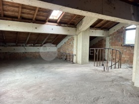 Casa Ravna gora, regiunea Varna 9