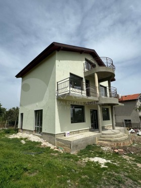 Hus Ravna gora, region Varna 6