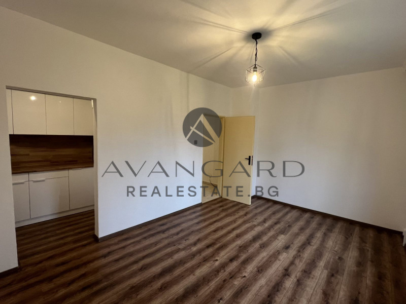 Продава 3-СТАЕН, гр. Пловдив, Кючук Париж, снимка 3 - Апартаменти - 52391846