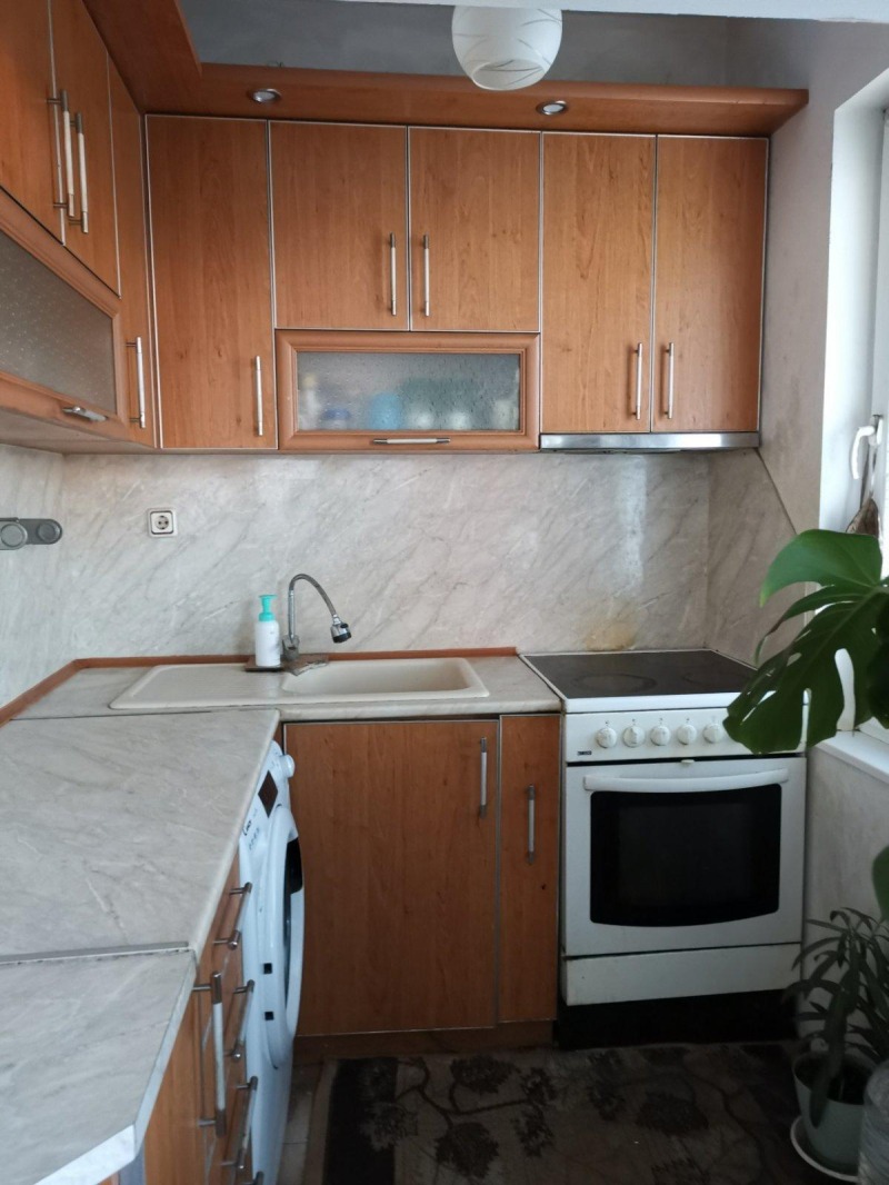 En venta  Piso de la casa región Plovdiv , Parvomay , 138 metros cuadrados | 79858587 - imagen [3]