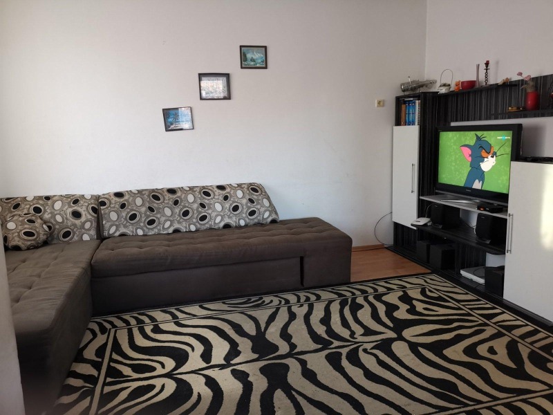 En venta  Piso de la casa región Plovdiv , Parvomay , 138 metros cuadrados | 79858587