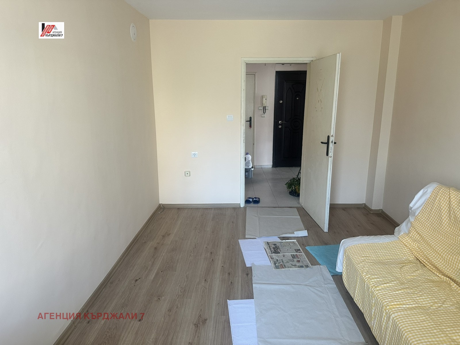 Продава МНОГОСТАЕН, гр. Кърджали, Център, снимка 11 - Апартаменти - 54735842
