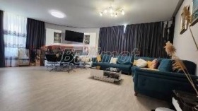 3-стаен град Варна, Трошево