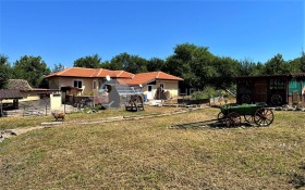 Продажба на имоти в с. Ловчанци, област Добрич - изображение 2 