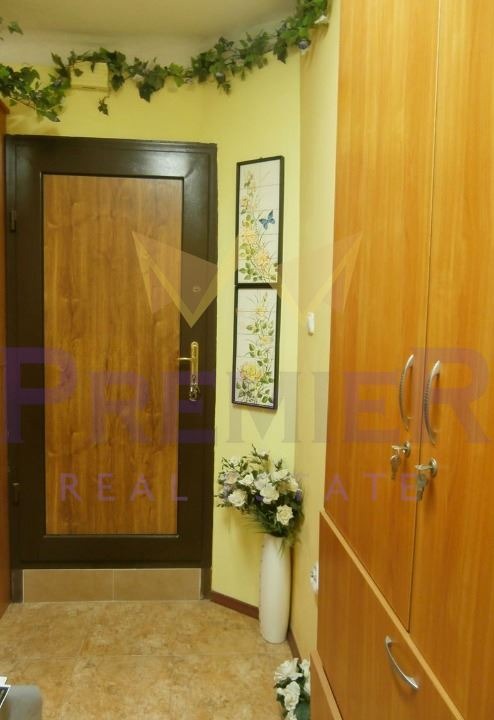 Продава 3-СТАЕН, гр. Бургас, Център, снимка 4 - Апартаменти - 54762103