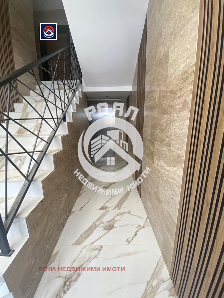 For Sale  3 bedroom Plovdiv , Hristo Smirnenski , 109 sq.m | 15157505 - image [9]