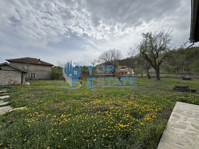 Продава КЪЩА, с. Пчелище, област Велико Търново, снимка 11 - Къщи - 49676920