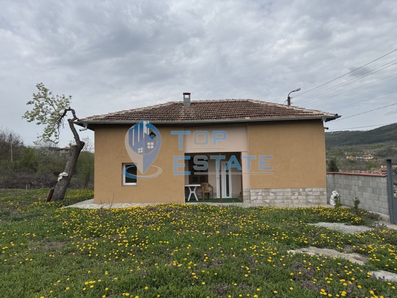 Продава КЪЩА, с. Пчелище, област Велико Търново, снимка 12 - Къщи - 49676920