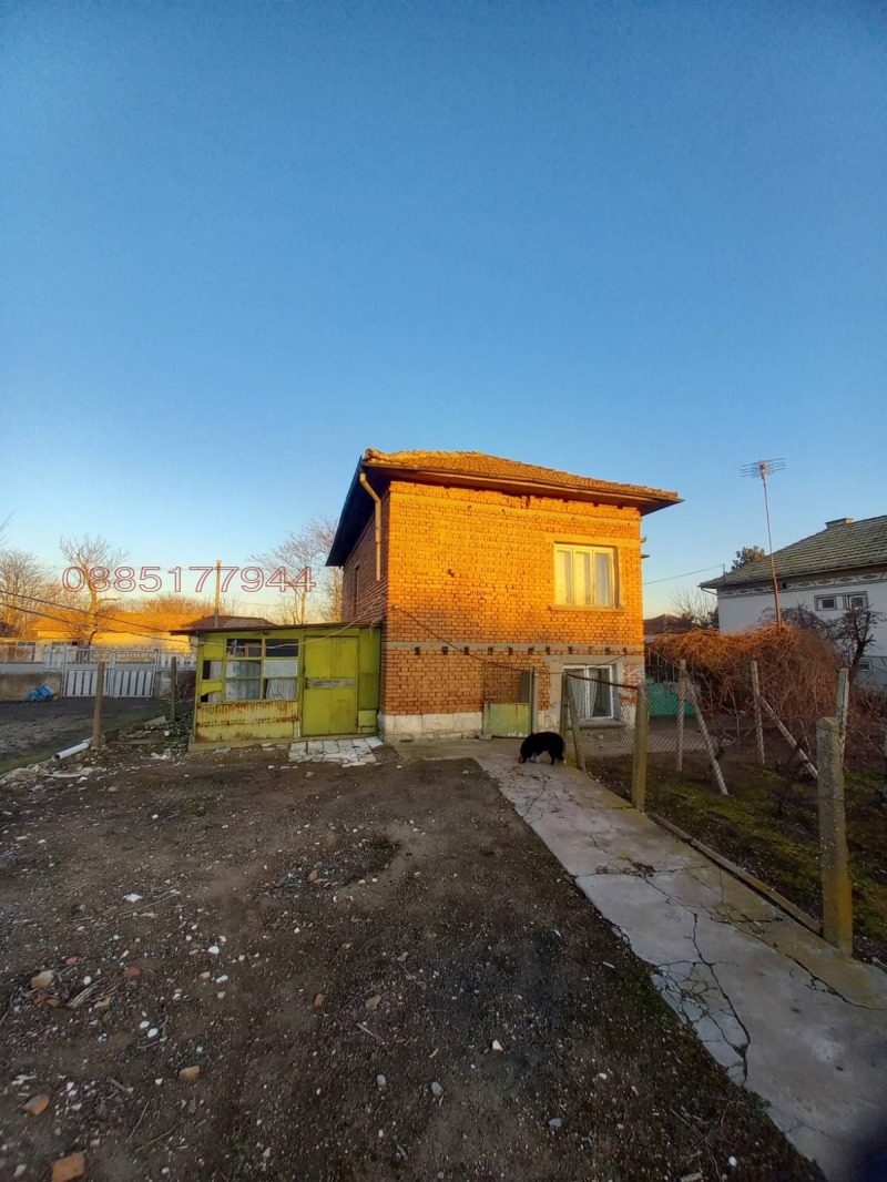 Продава КЪЩА, с. Щръклево, област Русе, снимка 2 - Къщи - 53095014