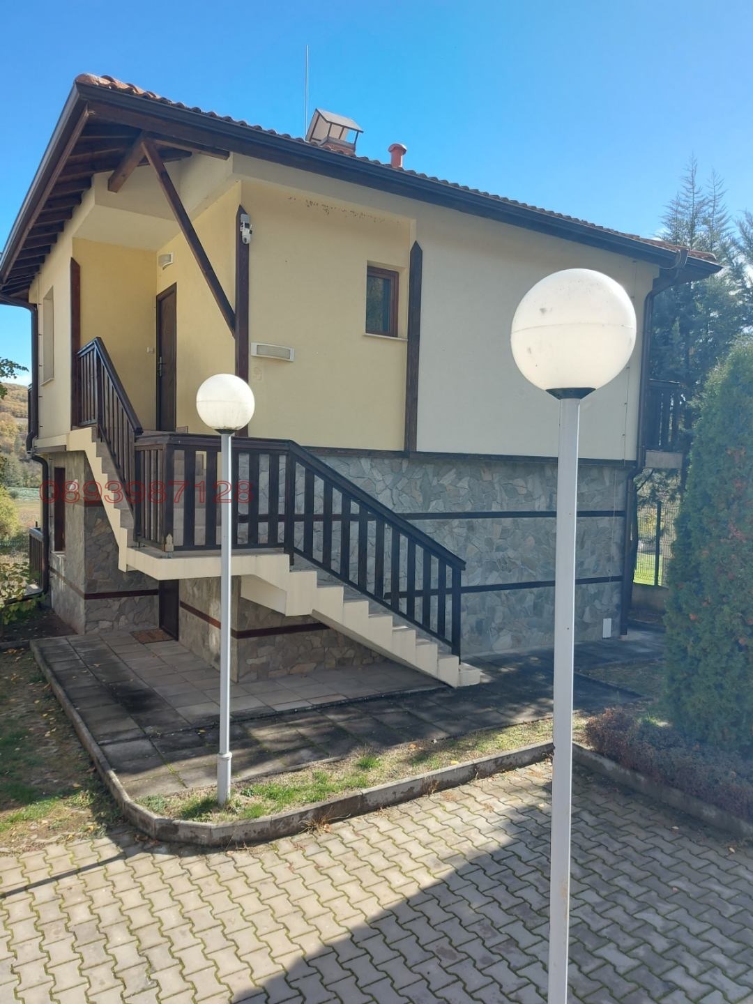 Продава КЪЩА, гр. Земен, област Перник, снимка 2 - Къщи - 54446843