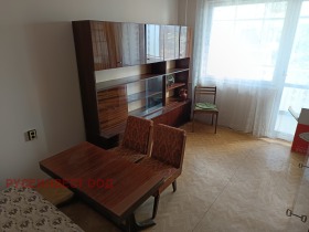 2 Schlafzimmer Zentar, Ruse 8