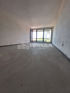 Продава  Многостаен, град София