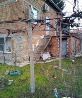 Продажба на имоти в с. Крумово, област Пловдив - изображение 9 