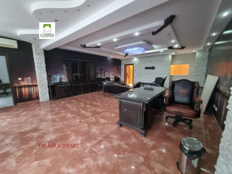 Продава  3-стаен град София , Студентски град , 171 кв.м | 49767657