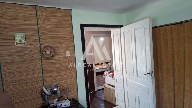 Продава КЪЩА, с. Божурица, област Плевен, снимка 2 - Къщи - 50611191