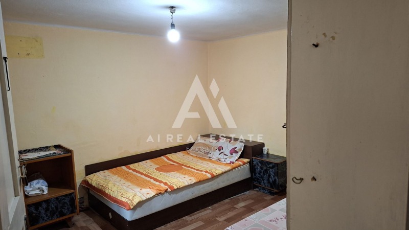 Продава КЪЩА, с. Божурица, област Плевен, снимка 13 - Къщи - 50611191