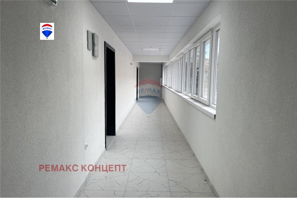 Продава ОФИС, гр. Шумен, Център, снимка 4 - Офиси - 54643622