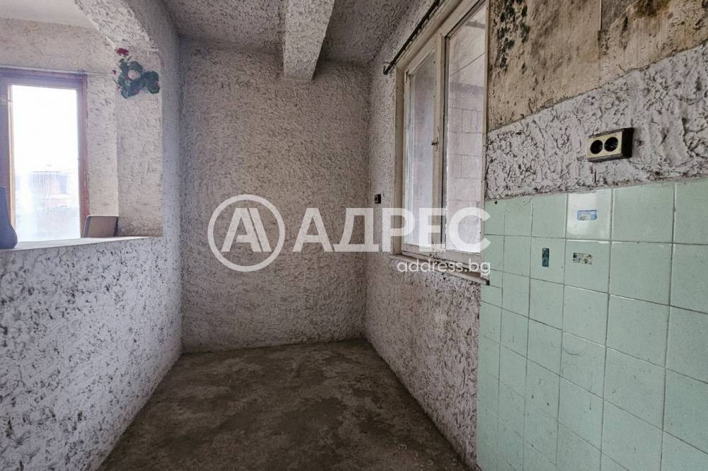Продава ЕТАЖ ОТ КЪЩА, гр. София, с. Доброславци, снимка 4 - Етаж от къща - 54604687