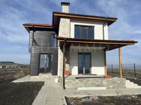 Haus Gurmazowo, region Sofia 8