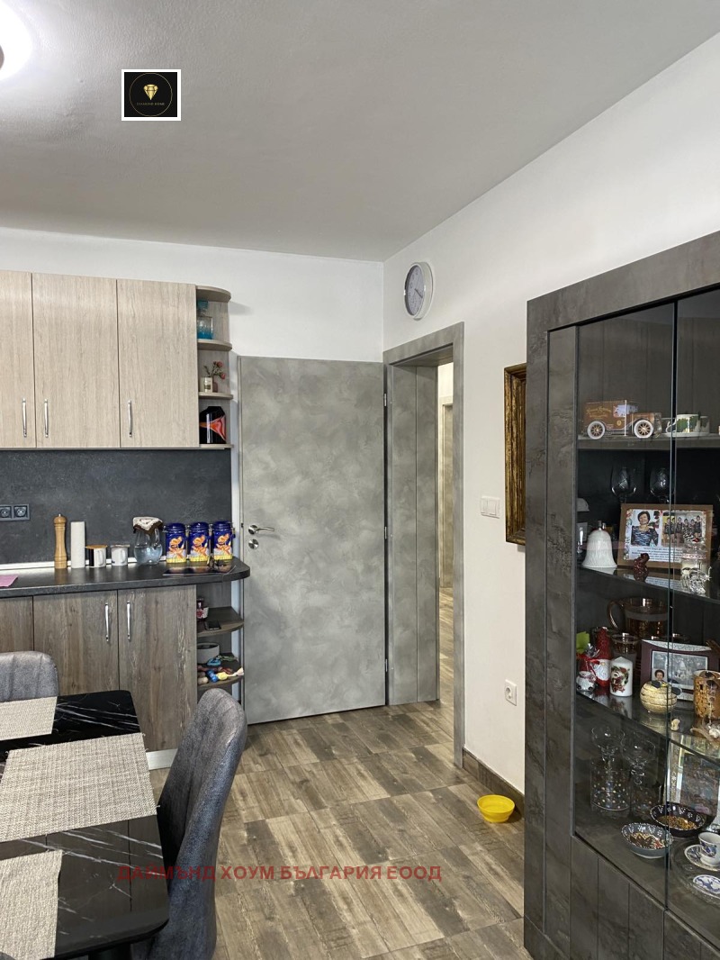 De vânzare  2 dormitoare Plovdiv , Ostromila , 96 mp | 26887000 - imagine [2]