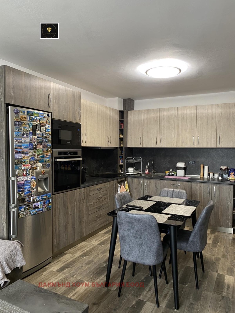 De vânzare  2 dormitoare Plovdiv , Ostromila , 96 mp | 26887000