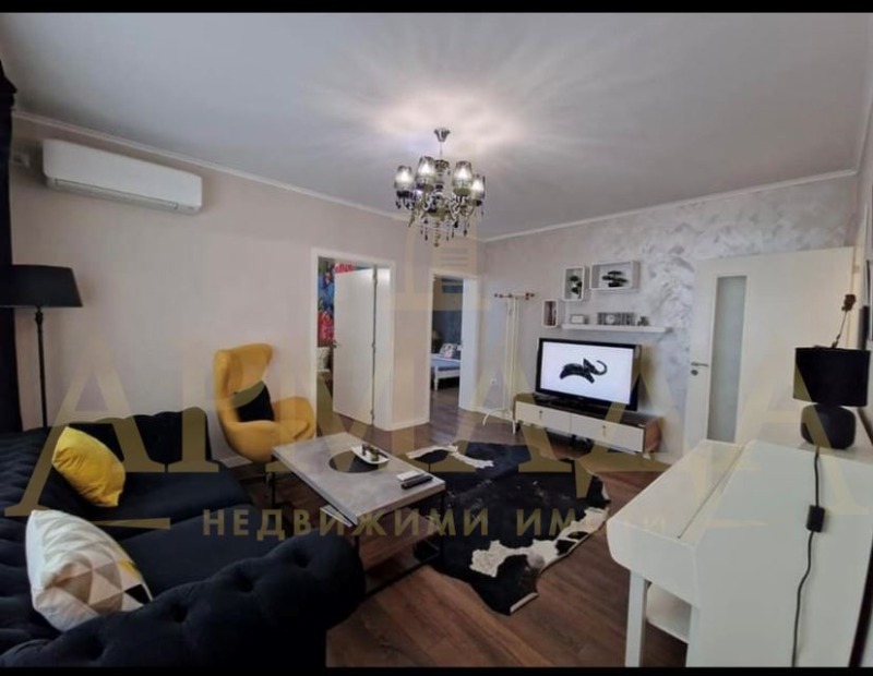 Продава  Етаж от къща, град Пловдив, Център •  353 000 EUR • ID 12619049 — holmes.bg - [1] 
