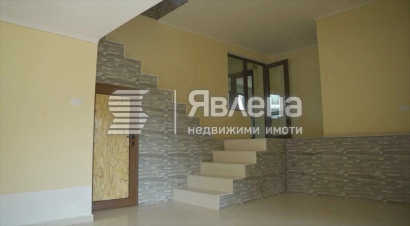 Продава КЪЩА, гр. Свиленград, област Хасково, снимка 10 - Къщи - 49380944