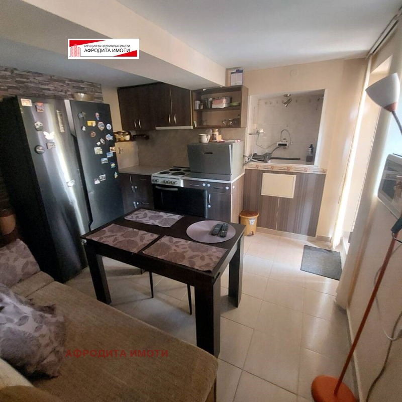 Продава КЪЩА, с. Змейово, област Стара Загора, снимка 10 - Къщи - 52144606