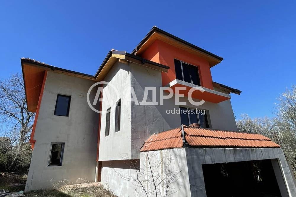Продава КЪЩА, гр. София, гр. Банкя, снимка 2 - Къщи - 49435578