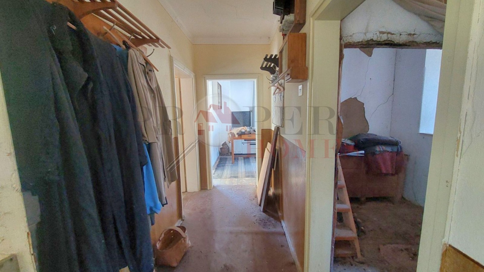 Продава КЪЩА, с. Жълтеш, област Габрово, снимка 2 - Къщи - 54190334