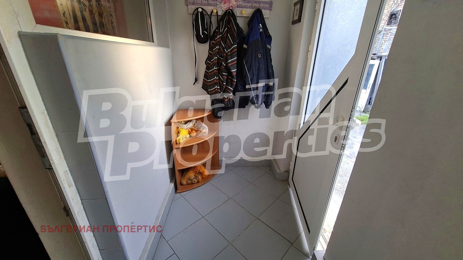 Продава КЪЩА, гр. Аксаково, област Варна, снимка 16 - Къщи - 54460302