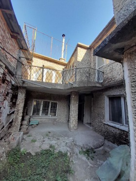 Piso de la casa Storgoziya, Pleven 15