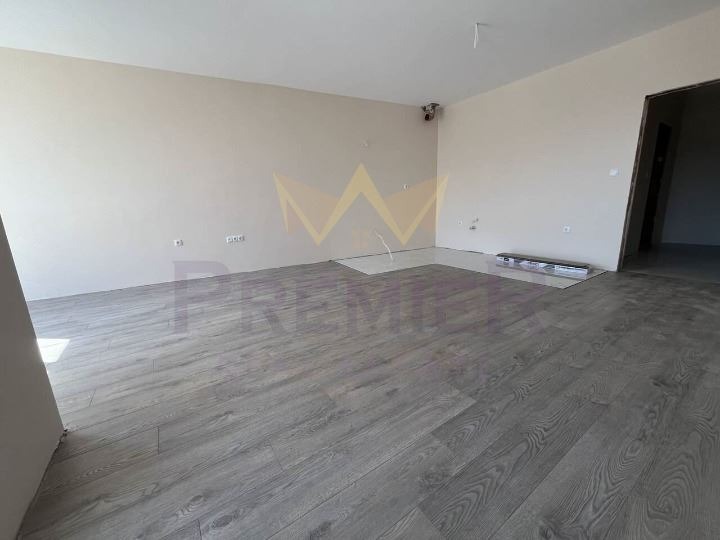 Продава 1-СТАЕН, област Бургас, гр. Поморие • 93300 € / 182478.94 лв. • 92543426 1