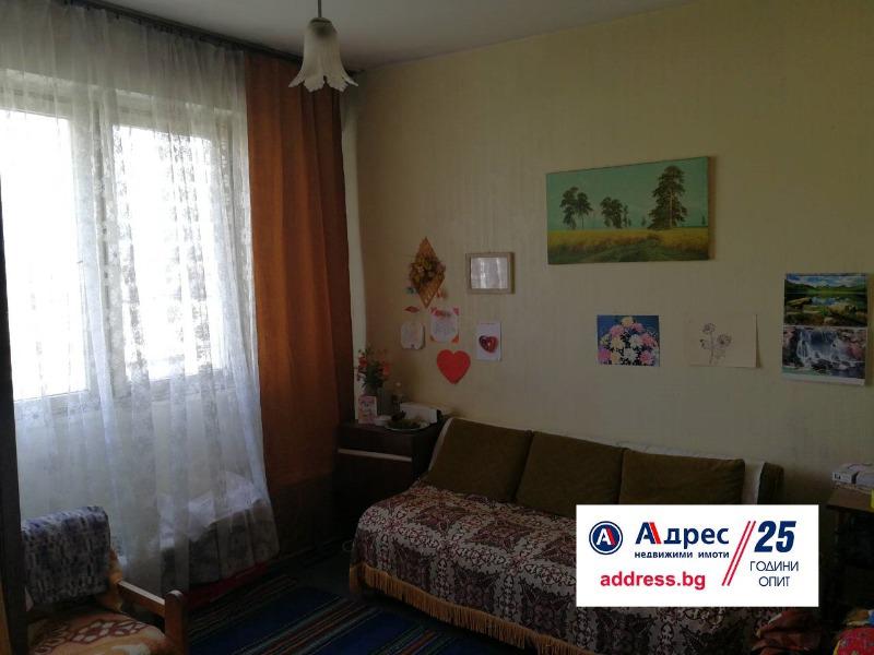 Продава  3-стаен град Шумен , 2-ри корпус , 79 кв.м | 56898791 - изображение [4]