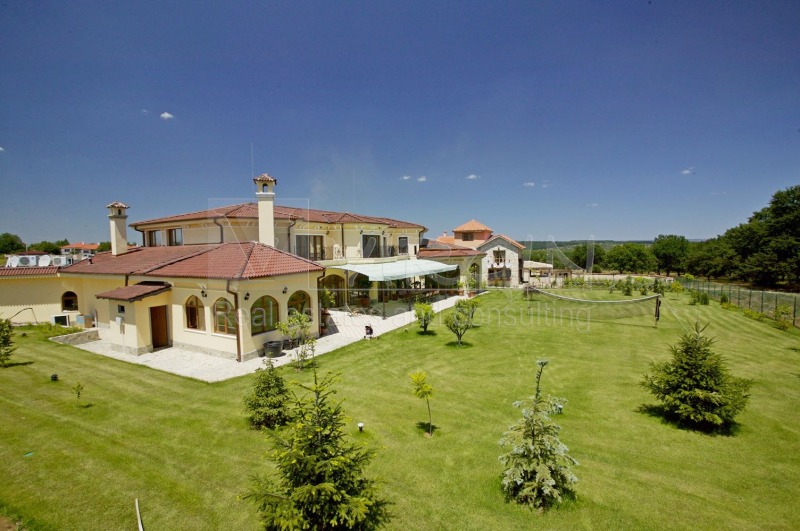 Till salu  Hus region Varna , Priselci , 2000 kvm | 86822945