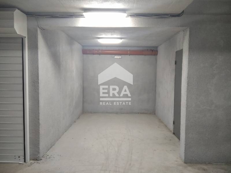 Продава ГАРАЖ, ПАРКОМЯСТО, гр. Варна, Базар Левски