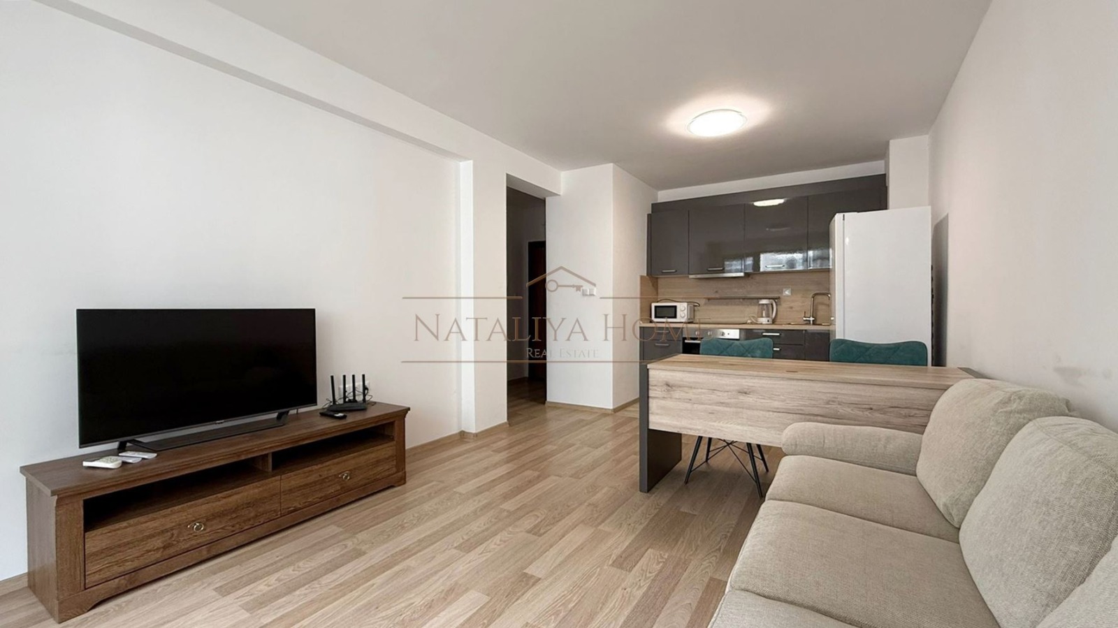 Продава 2-СТАЕН, гр. Бургас, Сарафово, снимка 2 - Апартаменти - 54377855