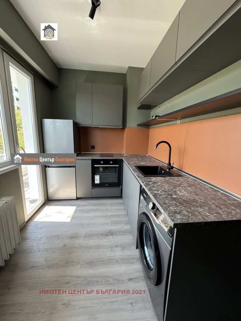 Na prodej  1 ložnice Sofia , Svoboda , 67 m2 | 57923453 - obraz [7]