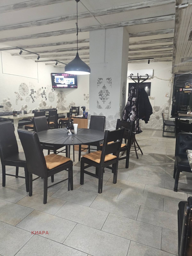 Продава ЗАВЕДЕНИЕ, гр. Русе, Център, снимка 4 - Заведения - 52351400