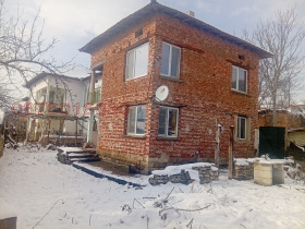 Продава  Къща, с. Кунино