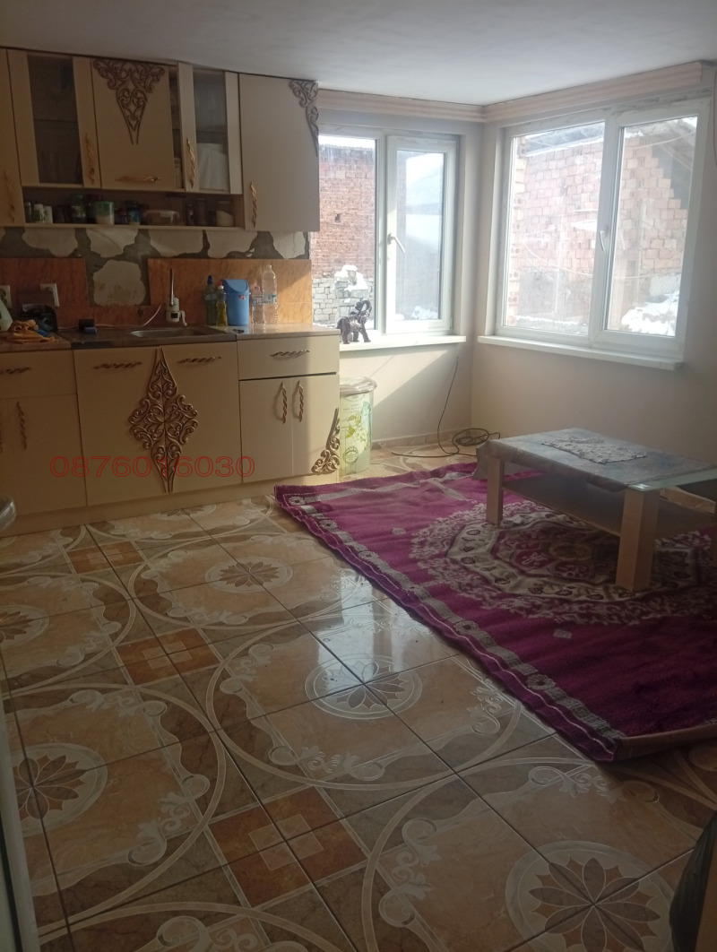 Продава КЪЩА, с. Кунино, област Враца, снимка 2 - Къщи - 53362175